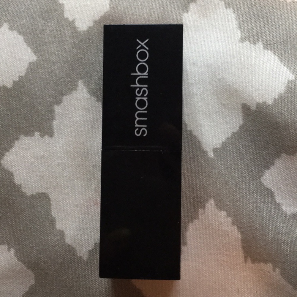 smashbox “legendary” lipstick